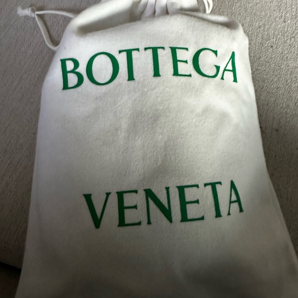 BOTTEGA VENETA Cassette Mini (Nano) Crossbody Bag in Green avocado - Picture 4 of 8